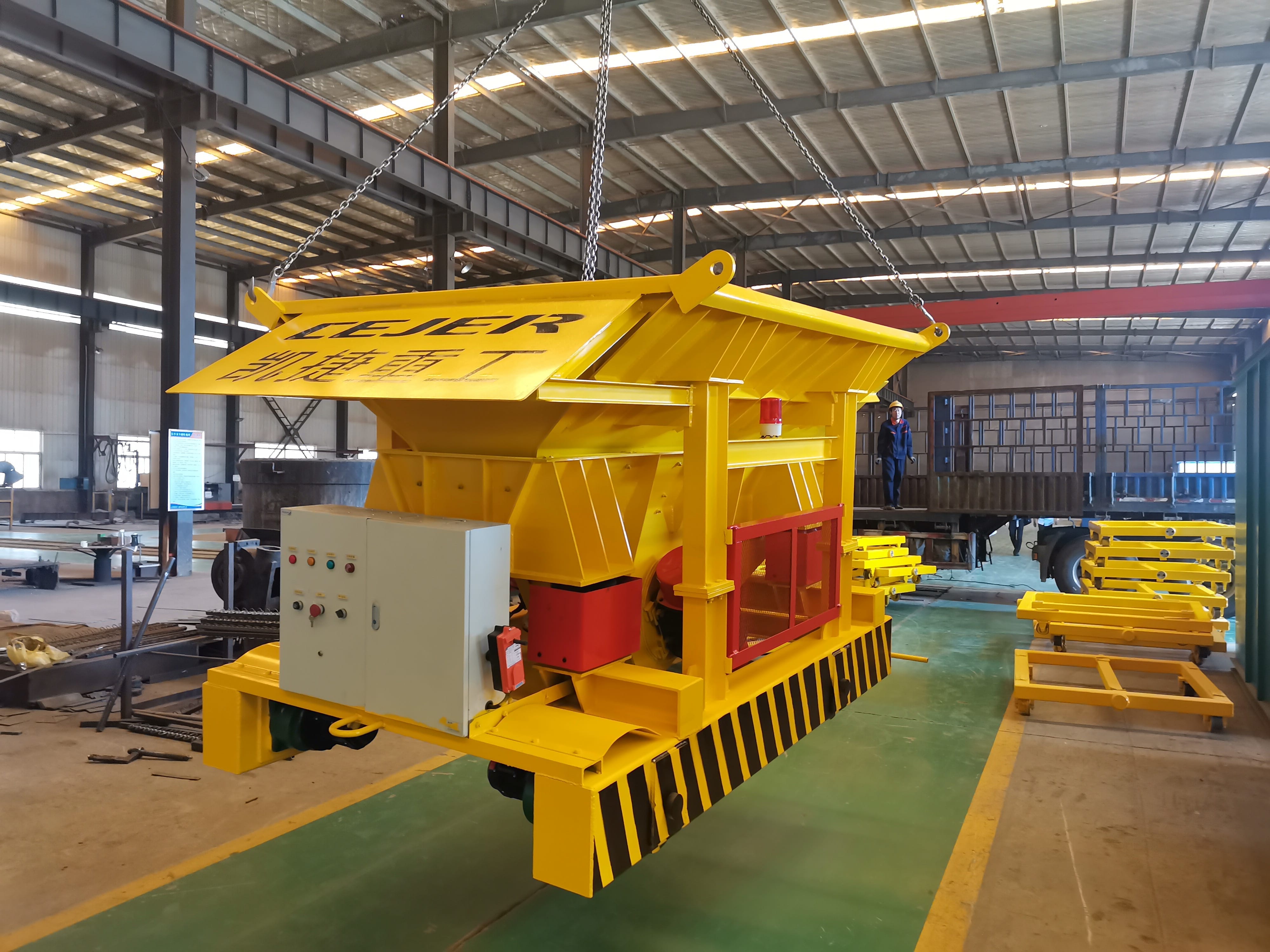 電爐加料車發(fā)貨！