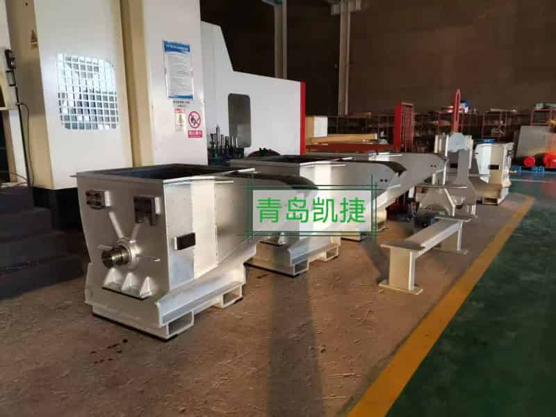 著名央企訂購的一批扇形澆包配套吊架機構(gòu)發(fā)貨！